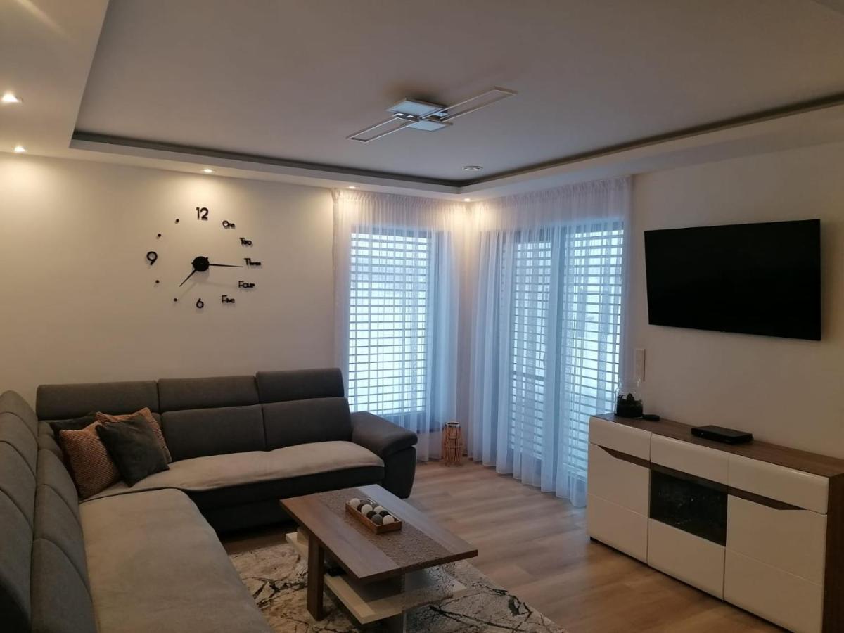 Villa Alex 韦尔卡鲁穆尼卡 外观 照片